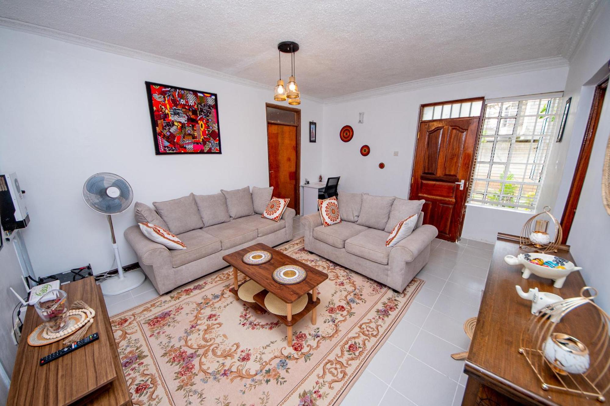 Arabella Shaba African Inspired Cozy In Apartment